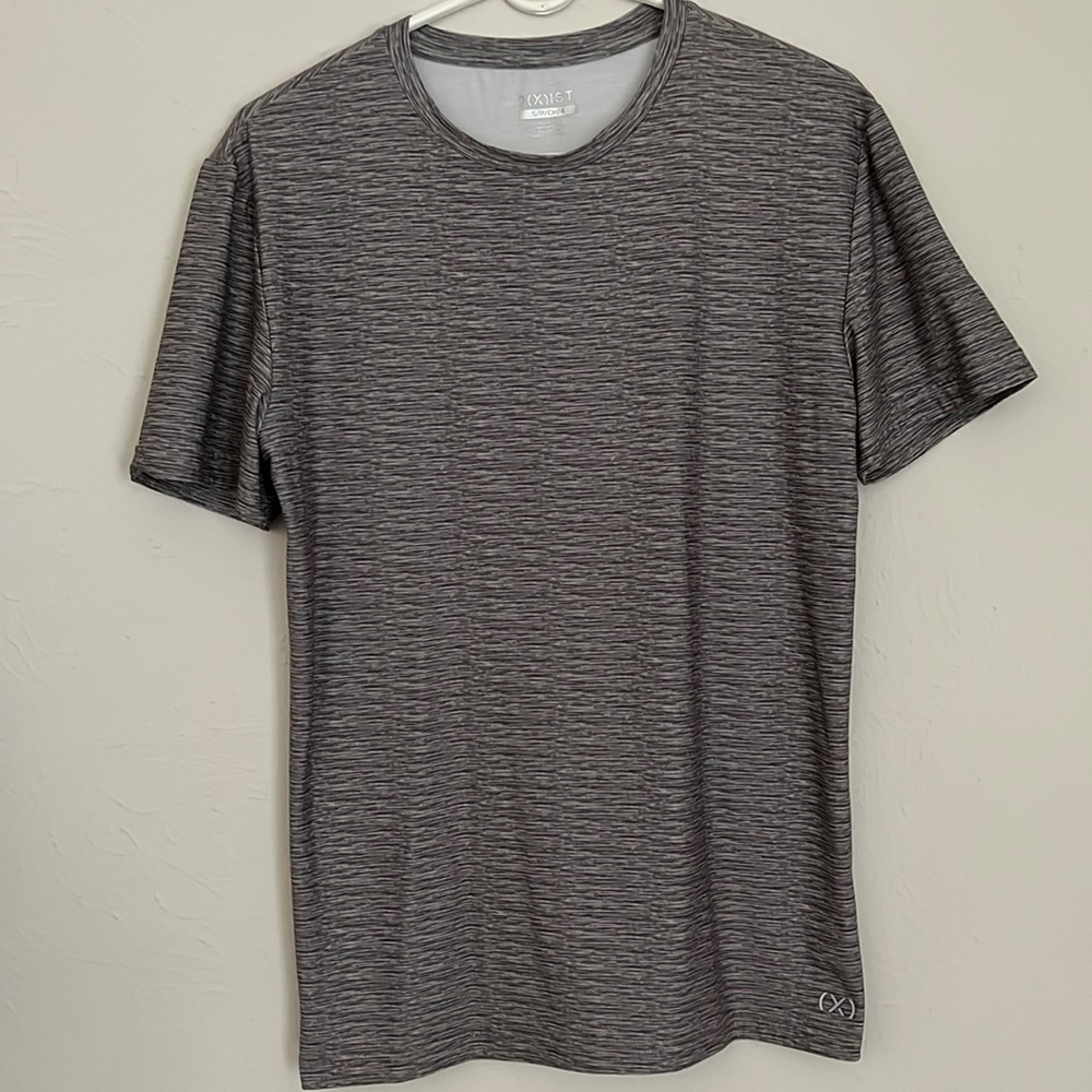 Mens Basic Gray Lightweight Workout T Shirt Size Small